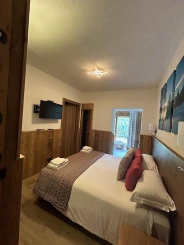 Edelweiss Hotel Champoluc Bagian luar foto
